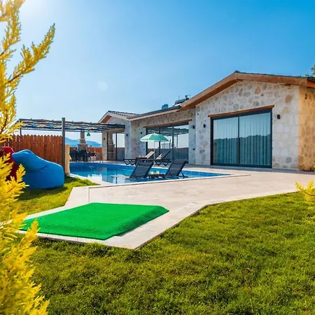 Sirin, Caykoey Villa Kaş