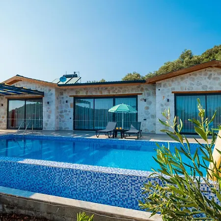 Sirin, Caykoey Villa