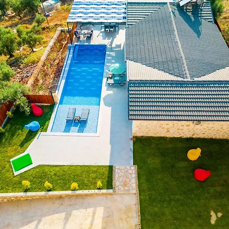 Sirin, Caykoey Villa *