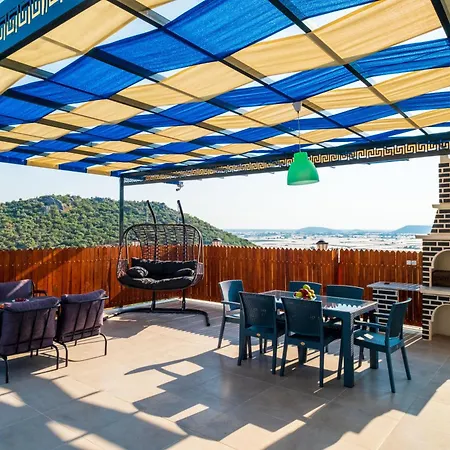 Sirin, Caykoey Villa Kaş